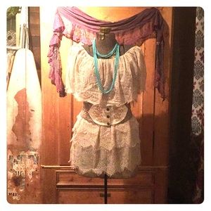 Dresses - Gorgeous vintage lace dress Dresses - Gorgeous vintage lace dress